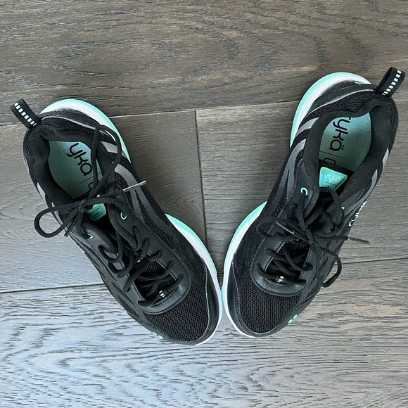 Women’s Ryka Devotion XT Cross Trainer walking shoe Size 8.5 - Picture 13 of 15